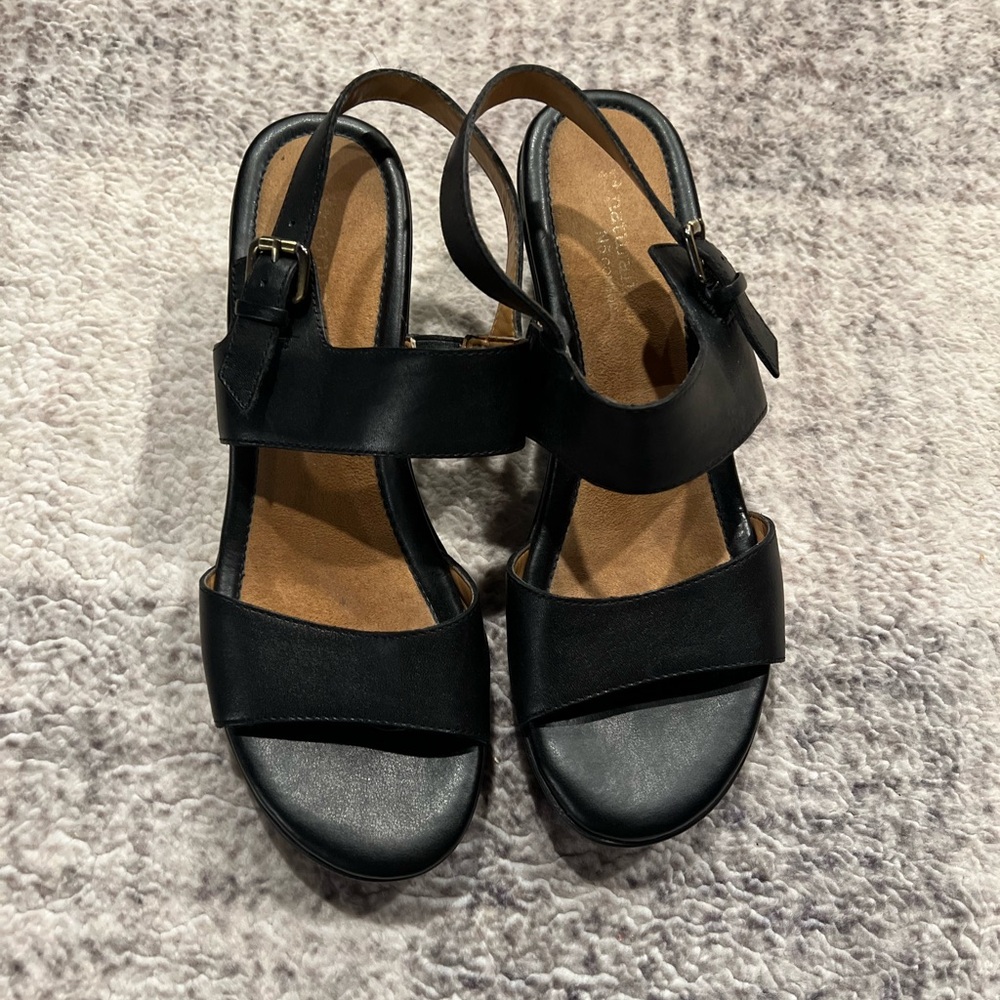 Women’s Naturalizer N5 Comfort Strappy Wedge Black 8.5N